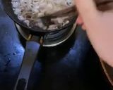 Hình bước làm 2 của món Bánh tráng nướng Đà Lạt (Vietnam street food - Vietnamese Pizza) không cần nướng, dùng chảo rất dễ