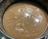 Une image de l'étape 10 de Bouillon de gambas à l’ail et herbes aromatiques.
