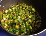*வெண்டைக்காய் பொடிக் கறி*(vendaikkai podi curry recipe in tamil) ரெசிபி ஸ்டேப் 4 புகைப்படம்