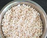 A picture of step 1 of Soaked puffed rice poha.