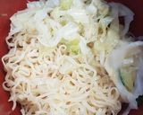 รูปขั้นตอนการทำที่ 2 ของ บะหมี่เป็ดตุ๋น