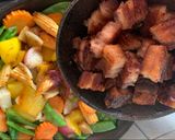 A picture of step 6 of Crispy Pork belly with chilli jam and mixed vegetable 🌶 🐽.