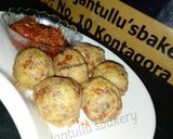A picture of step 4 of Minced meat cheese yamballs.