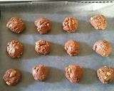 Foto langkah ke 4 dari resep Cookies Coklat Simple.