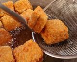 Foto langkah ke 15 dari resep Ide Usaha Rumahan, Modal 10 ribu rupiah. Tahu Jeletot Crispy yang pedas dan gurih.