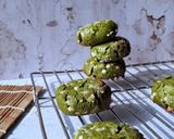 Foto langkah ke 7 dari resep Gluten Free Matcha Soft Cookies.