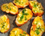 Hình bước làm 4 của món Bánh Mì Bơ Tỏi Phô Mai