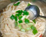 Foto langkah ke 3 dari resep Jamur Tiram Bening.