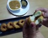 A picture of step 10 of Medhu vadai / Urad Vadai.