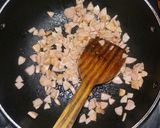 A picture of step 4 of Tadka Veggie Maggi Masala.