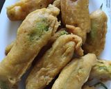A picture of step 7 of Mirch pakoda.