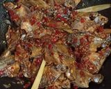 Foto langkah ke 4 dari resep Ikan Asin Sepat Balado.