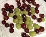 A picture of step 2 of Grape pickles.