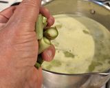 Spárga krémleves spárgás húsgombóccal recept fázis 6 fotója
