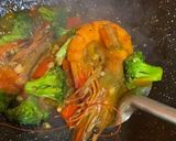 Foto langkah ke 10 dari resep Udang asam manis.