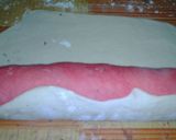 Foto langkah ke 4 dari resep Roti Tawar Motif Semangka.