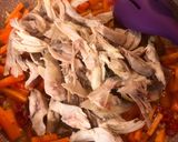 Foto langkah ke 2 dari resep Mie Goreng Ayam (Enak, Mudah & Hemat).