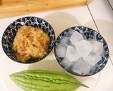 Hình bước làm 1 của món Khổ qua chà bông