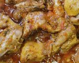 A picture of step 4 of Lahori Murgh Cholay (Chicken Chickpeas Curry).