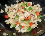 A picture of step 3 of Lo Mein Noodles with Stir-Fried Shrimp and Vegetables.