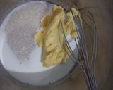 Foto langkah ke 1 dari resep Steamed chocolate moist cake.
