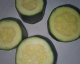 Foto del paso 2 de la receta: Calabacín relleno de atún