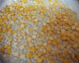 A picture of step 2 of Rava Upma.