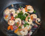 Foto langkah ke 4 dari resep Bawang masak Udang.