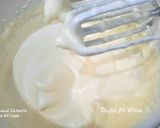 Foto langkah ke 5 dari resep 69. Vanila Cupcake.