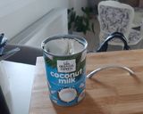 Φωτογραφία βήματος 1 της συνταγής Smoothie με γάλα καρύδας και μιξ κόκκινων φρούτων