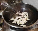Foto langkah ke 5 dari resep Pangsit Goreng Kriuk Bumbu Tabur.