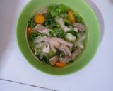 Foto langkah ke 5 dari resep Sayur Sop Ceker Kepenuhan.