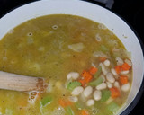A picture of step 5 of Bean and Bacon Soup.