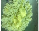 A picture of step 2 of Duchess potatoes.