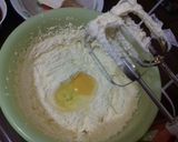 Foto langkah ke 4 dari resep (32)Bolu Mentega.