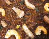 Foto del paso 7 de la receta: Arroz de ventresca de atún y langostinos