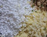 A picture of step 1 of Sabudana Vada.