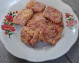 Foto langkah ke 3 dari resep Luncheon goreng tepung.