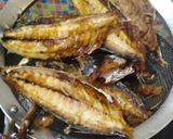 Foto langkah ke 2 dari resep Sarden Ikan Pindang Homemade.