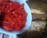 Foto del paso 8 de la receta: Filetes de pollo empanados con salsa de pimientos del Piquillo