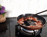 Foto langkah ke 3 dari resep Tumis Buncis Sosis Saos Tiram.