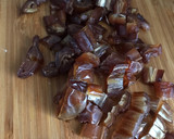 Foto del paso 4 de la receta: Fideuà de pato con dátiles y setas Portobello