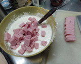 Foto del paso 4 de la receta: Tarta de Jamón y Queso con Salsa Blanca