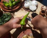 Foto del paso 4 de la receta: Chiles de agua rellenos de picadillo de pollo