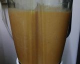 Gambar langkah 2 resipi Mango Shake.