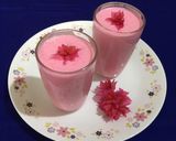 A picture of step 3 of Rose Lassi.