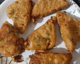 A picture of step 4 of Bread pakoda.