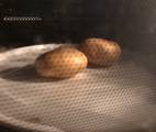 Hình ảnh bước 1 Jacket Potato - Món Ngon Cho Bé Trong 15 Phút