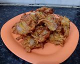 बेसन और प्याज़ के पकौड़े(besan aur pyaz ke pakode recipe in hindi) रेसिपी चरण 5 फोटो