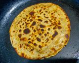 A picture of step 3 of Cheese paratha.